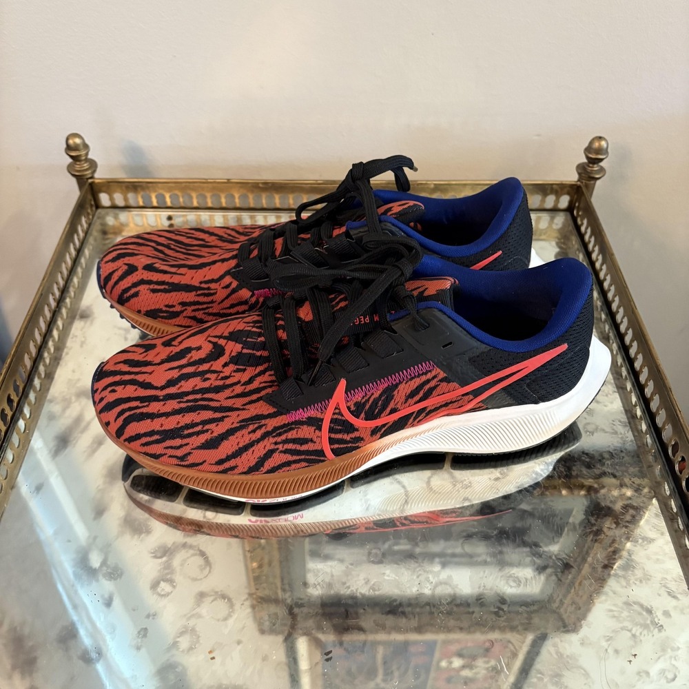 Nike Zoom Pegasus 38 Shoes Womens Size 8.5 Running Tiger Print DQ7650-800